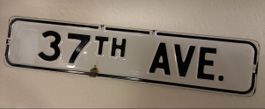 Original Vintage EmailleStrassenschild 37th Ave., USA