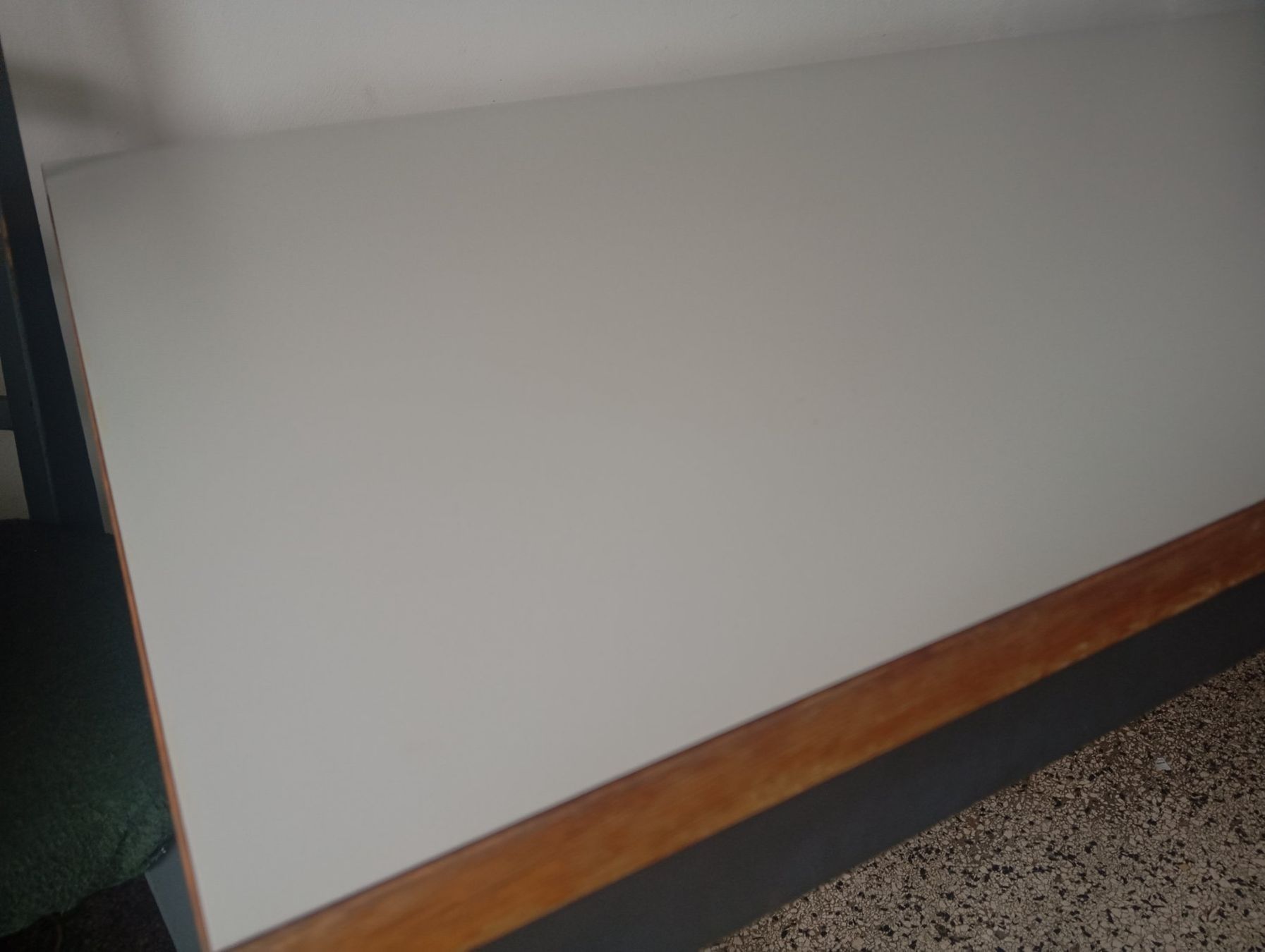 Tables: Solider Tisch  mit 30 mm Platte – D'occasion à Basel par Petergunn 7