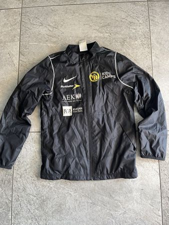 Nike Kinder Trainingsjacke schwarz Grösse M 137-147cm
