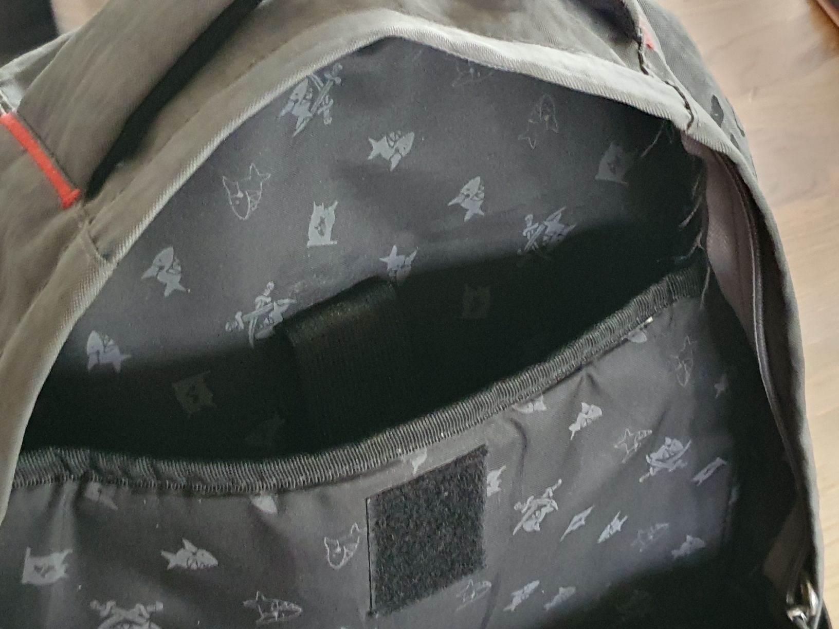 Borse & Zaini: Schulrucksack Danger Pirates – Usato da Eglisau venduto da Connemara 8