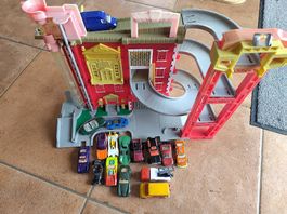 Auto garage Spielzeug inkl. Fahrzeuge gebraucht