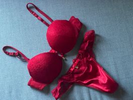 Intimissimi BH 80 B+ String Rot M