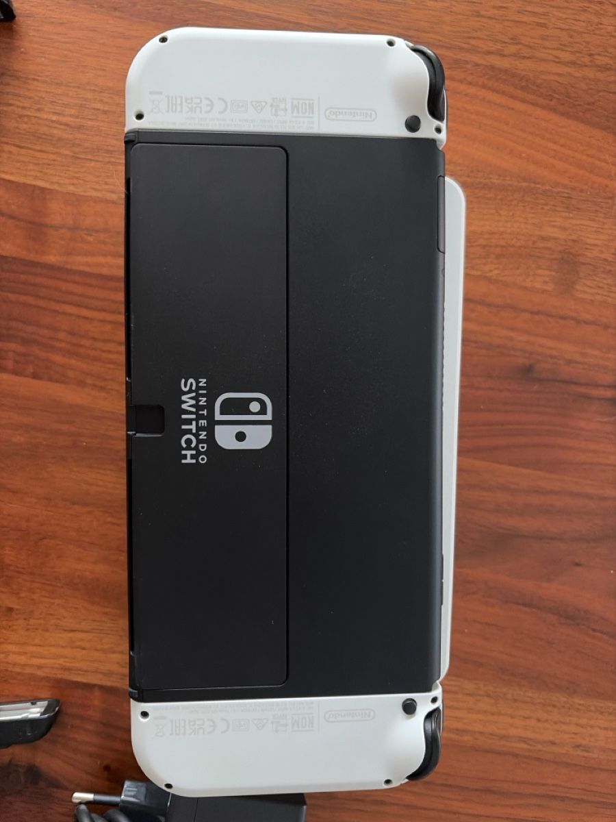 Nintendo Consoles: Switch OLED Weiss – Neuf (Voir description) à Zumikon par Simoes93 3