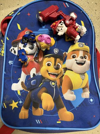 KINDER-Rucksack mit 4 Figuren