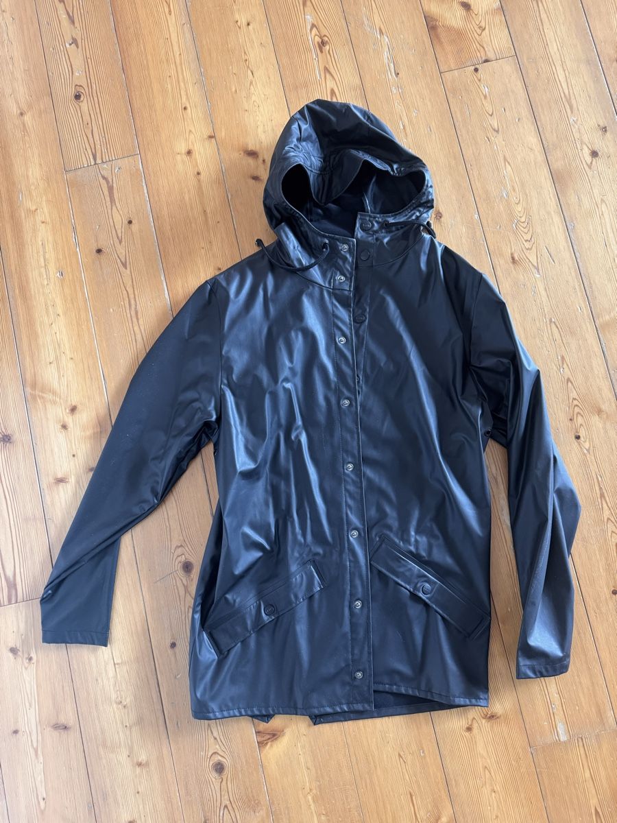 Rains Jacken: Rains Regenjacke S/M – Gebraucht aus Zürich von warioner