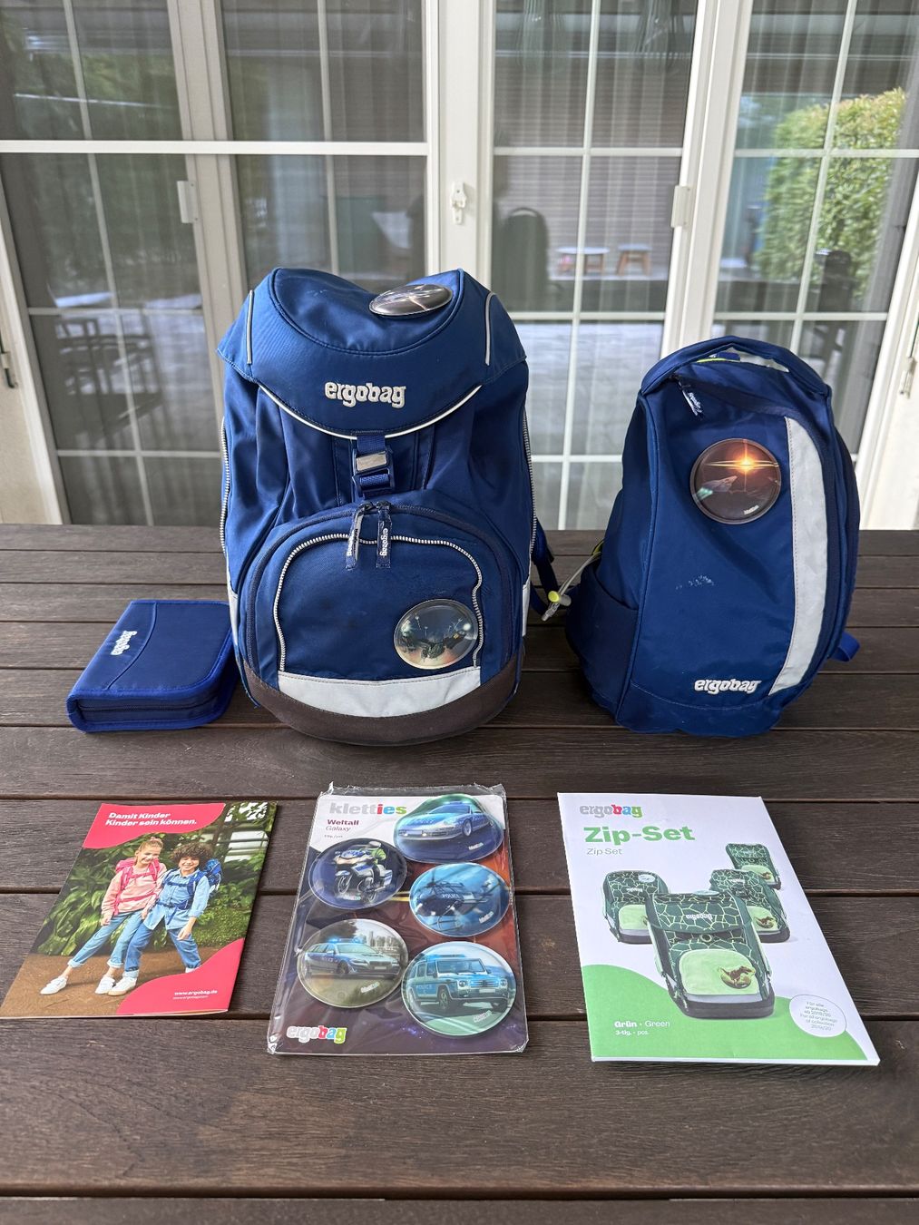 Ergobag Borse & Zaini: Ergobag Pack Schulrucksack-Set "BlaulichtBär" mit NEUEM Etui – Usato da Niederbipp venduto da Pearl01