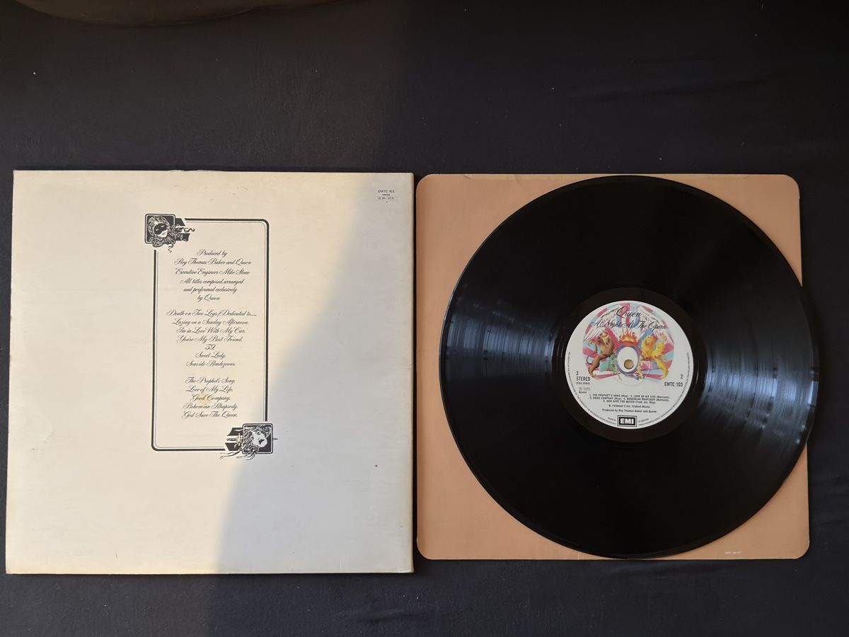 Dischi in vinile: Queen Vinyl 2 LP Set UK German Press Opera + Races – Usato da Muttenz venduto da Petar777 2