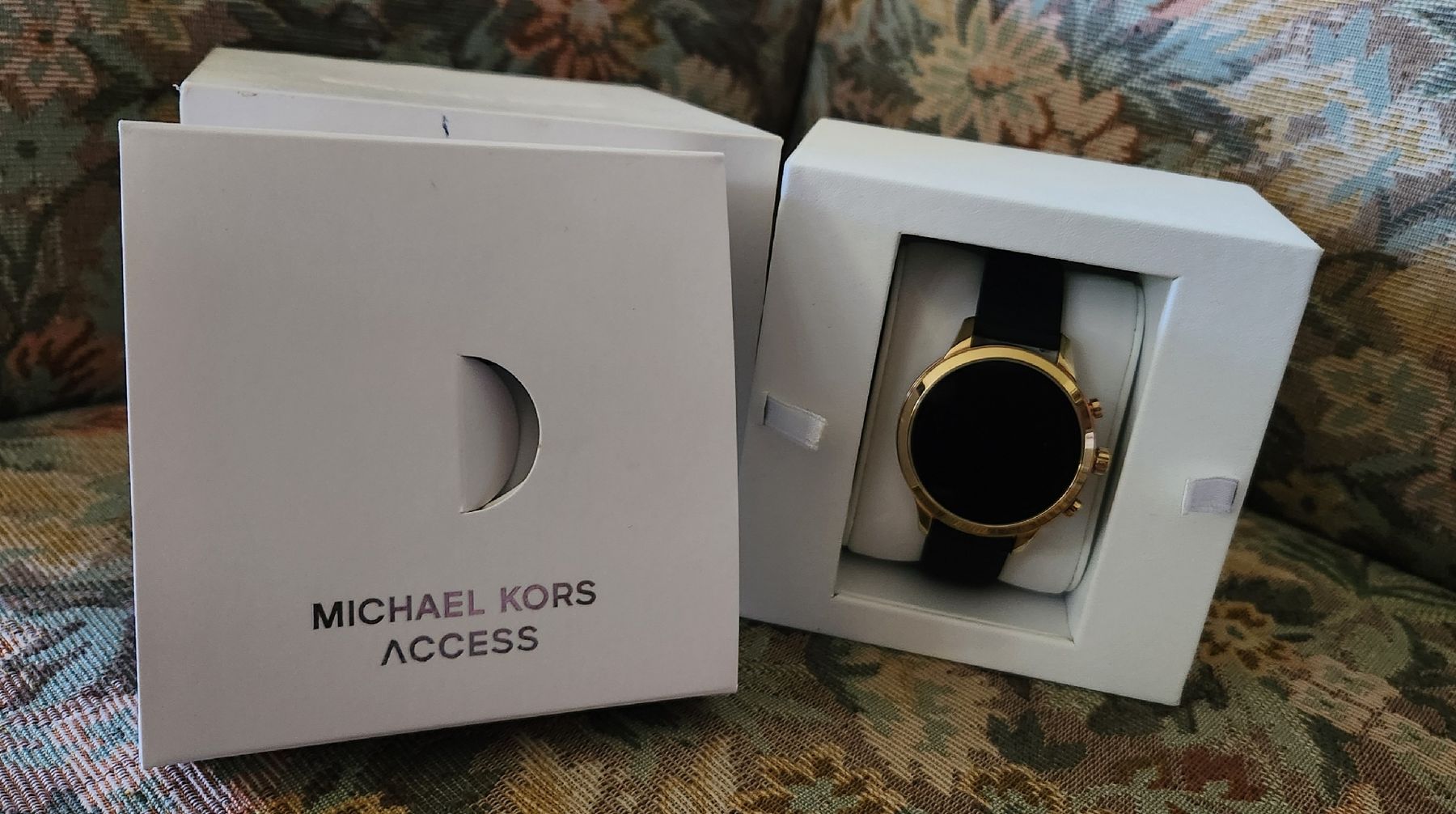Michael Kors Smartwatch: Michael Kors  smart watch – Gebraucht aus Bonfol von mai_p9rx