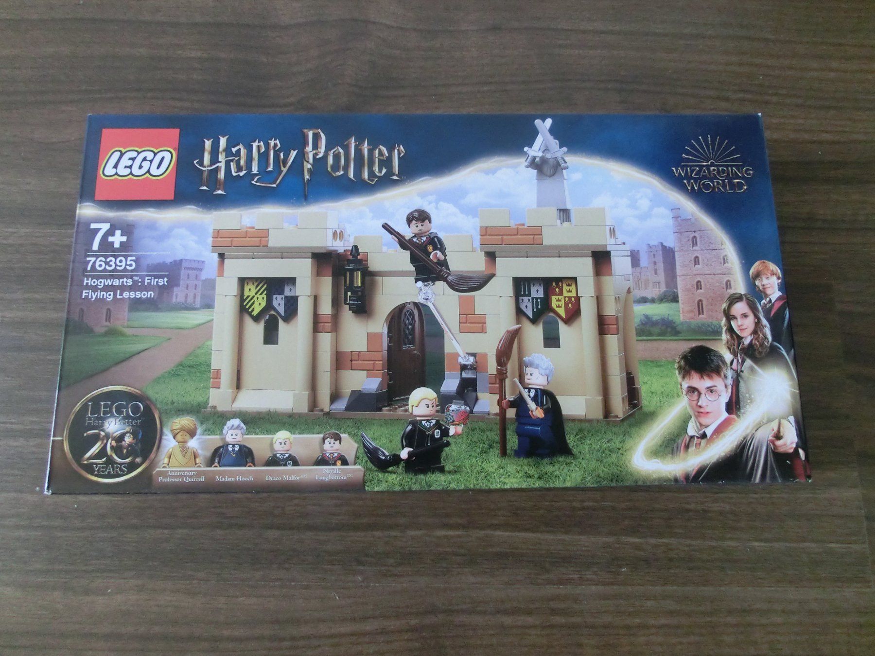 Lego Baukästen: Lego Harry Potter 76395 Hogwarts Erste Flugstunde – Neu und originalverpackt aus Heerbrugg von Doblinsky