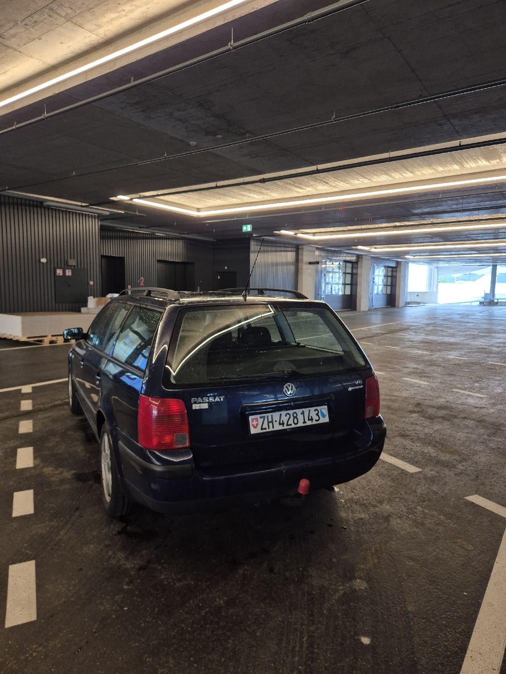 VW Automobili: VW Passat 2.3l V5 4Motion mit MFK – Usato da Winterthur venduto da sunaj.fejzi 1