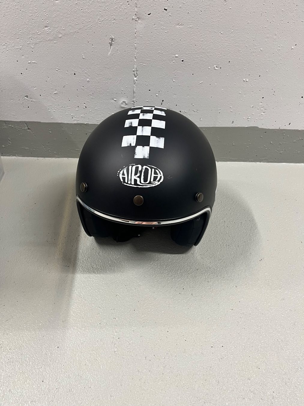 Airoh Casques & visières: Motorradhelm der Marke Airoh – D'occasion à Wil SG par sar_27kh 4
