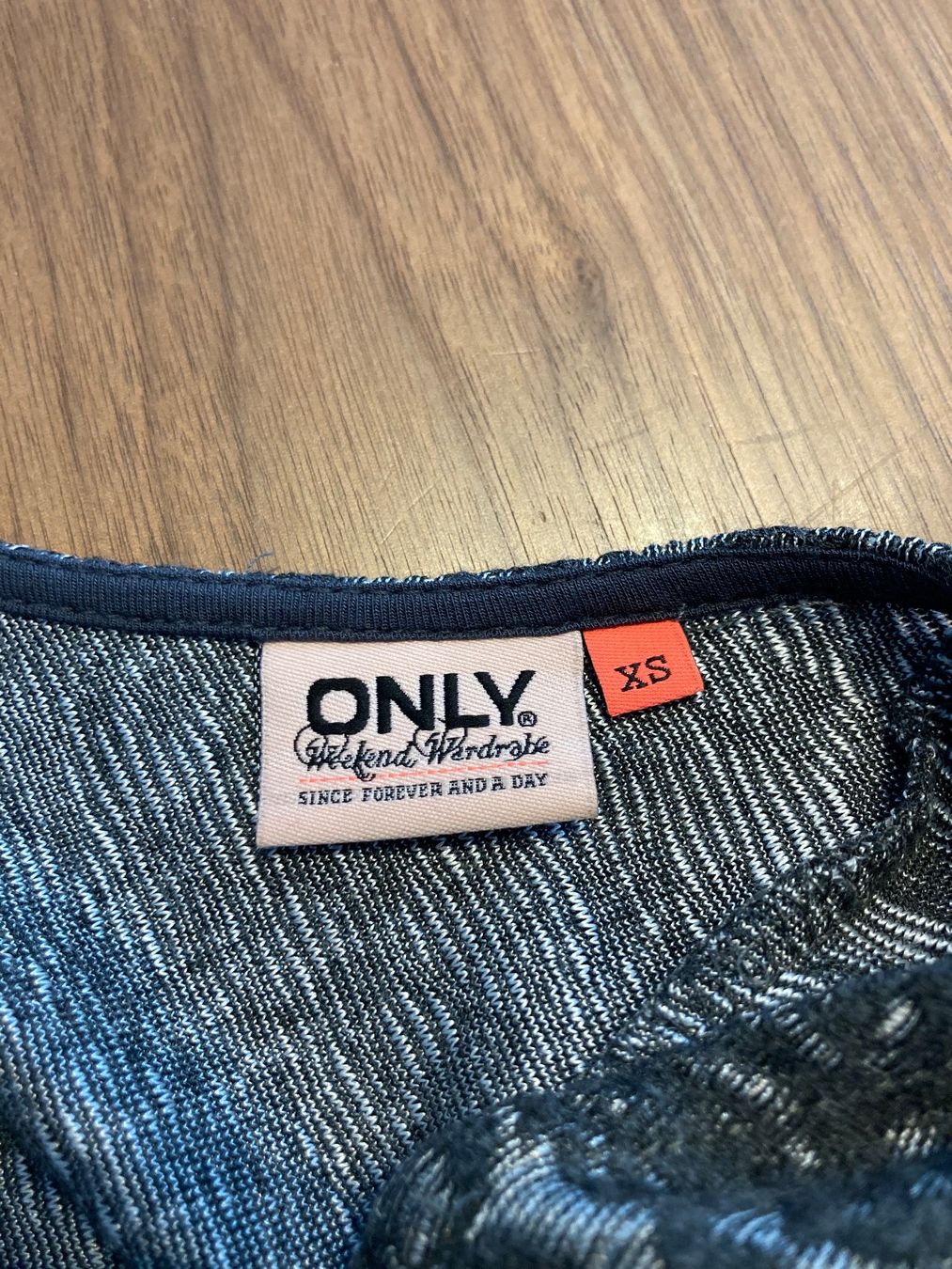 Only Vestiti: Cocktailkleid Herbst/Winter Anthrazit gemustert – Usato da Wauwil venduto da alessandrea82 2