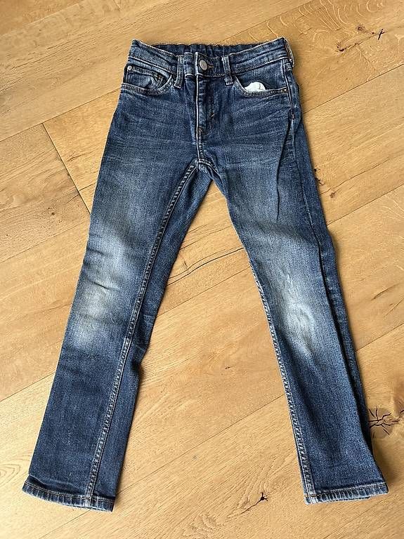 Pantaloni: Jeanshose Gr.128 – Usato da Oberkirch LU venduto da ocki