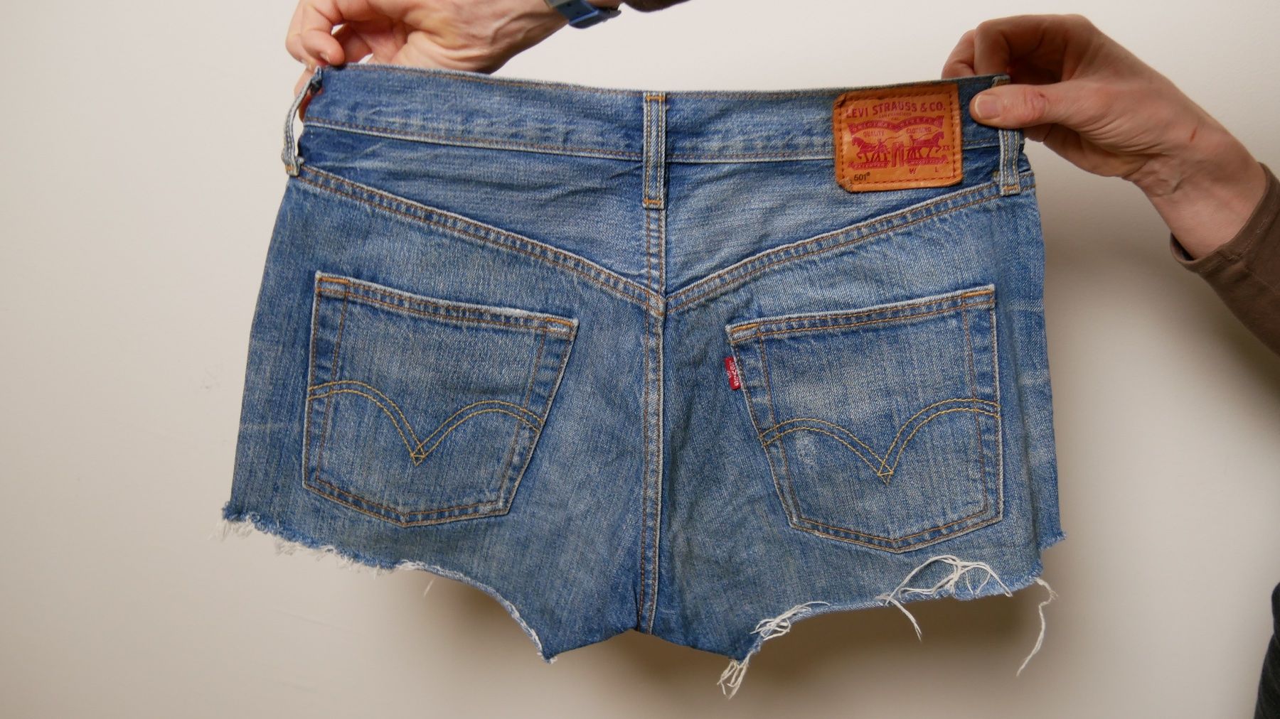 Levi's Hosen: Levis Jeans Shorts Grösse S 36 Denim – Gebraucht aus Zürich von julia_vina 1