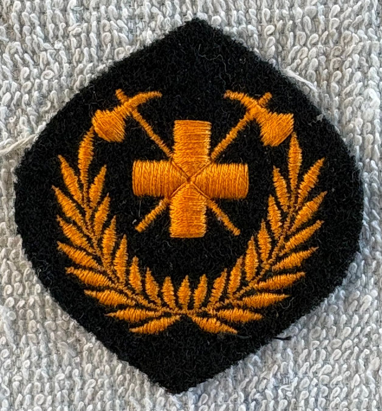 Placchette & Badge: ABZEICHEN FEUERWEHR – Usato da Ostermundigen venduto da Wyatt-Earp