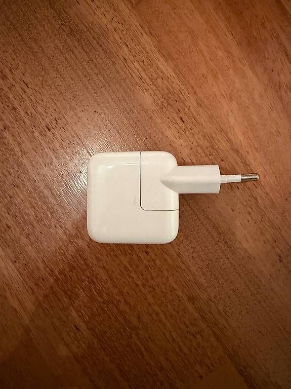 Apple Caricabatterie: Chargeur Apple USB – Usato da Lausanne venduto da mama124 1