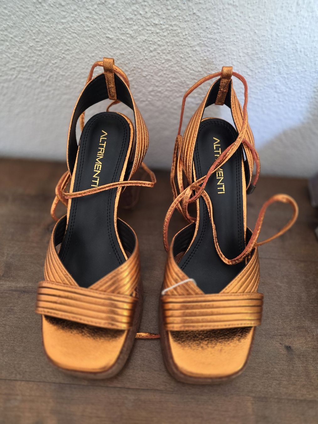 Damenschuhe: ALTRIMENTI Sandals metallic orange size 39 with box – Neu und originalverpackt aus Brüttisellen von par_8zbj 3