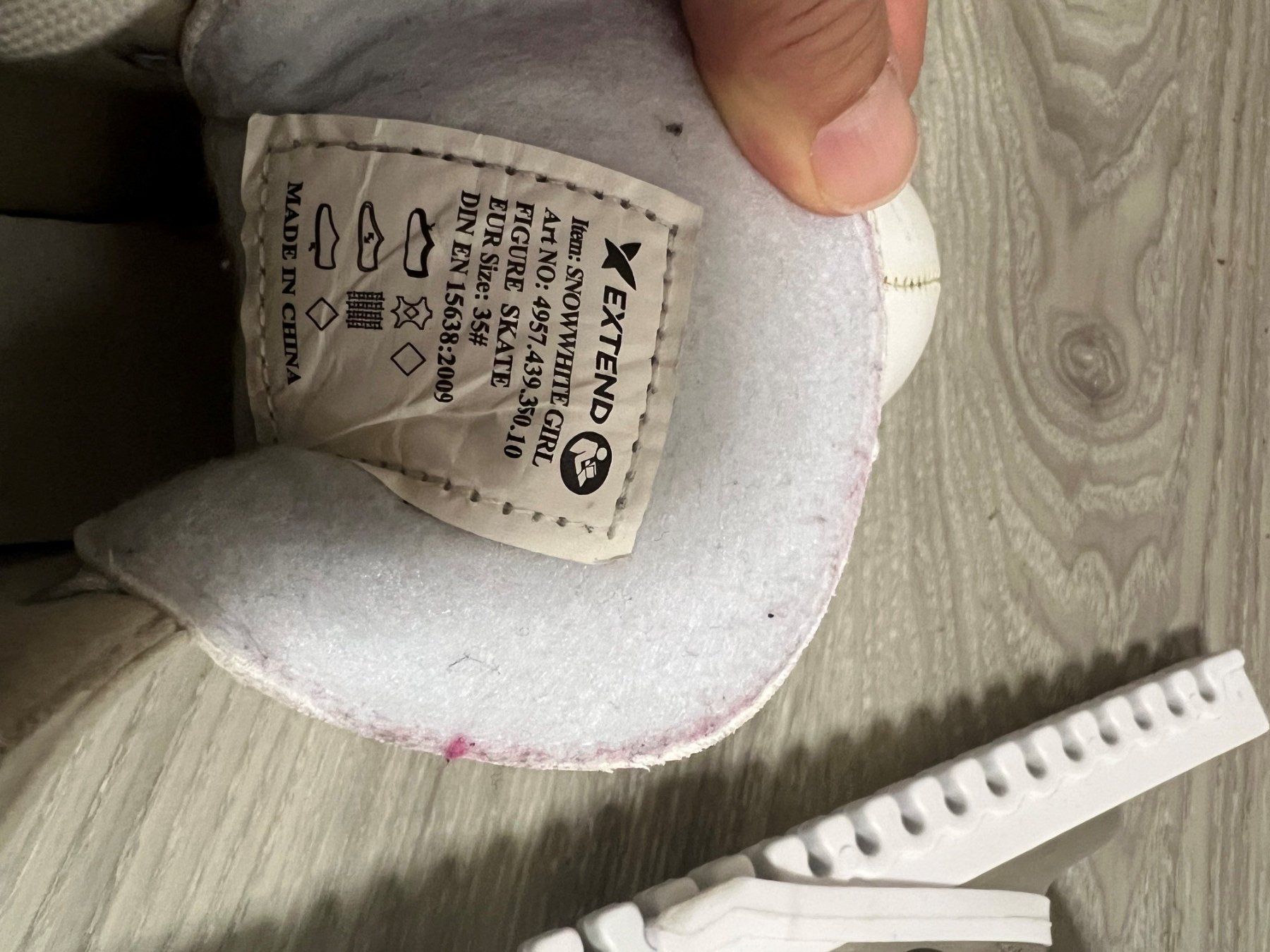 Schlittschuhe: Schlittschuhe Damen Grösse 35 – Gebraucht aus Bülach von Telemani 2