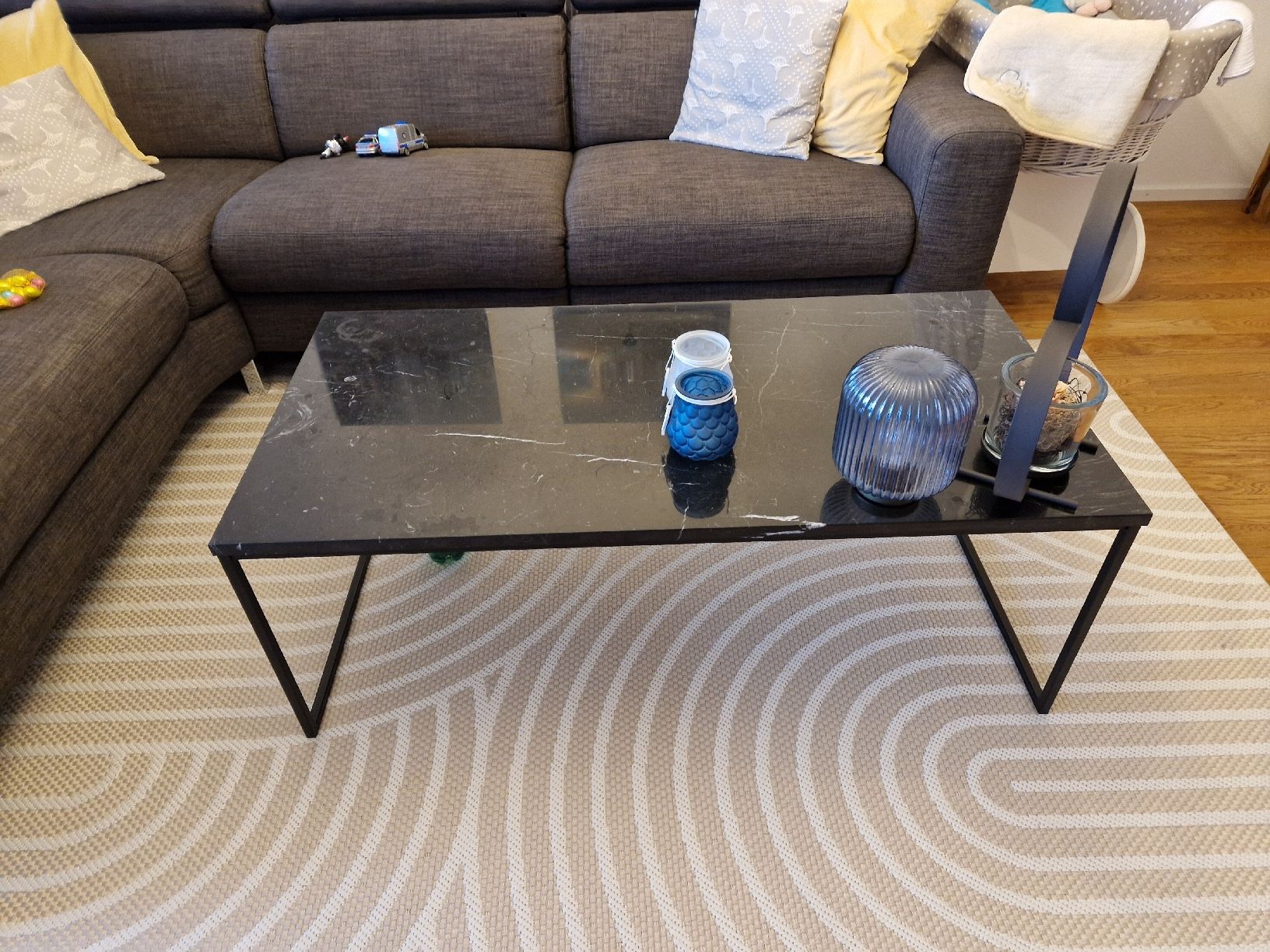 Tavoli: Schwarzer Marmor Couchtisch, Top Zustand, Wohnzimmer – Nuovo (secondo la descrizione) da Hochdorf venduto da Dana92 1