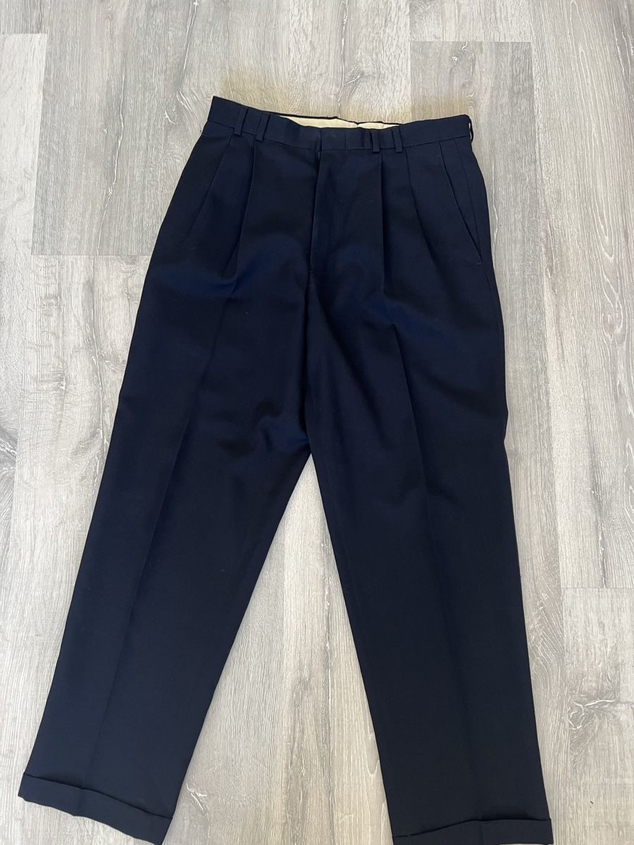 Pantaloni: Pantalon Dockers W31 L30 – Usato da Hauterive NE venduto da bae_y9s8