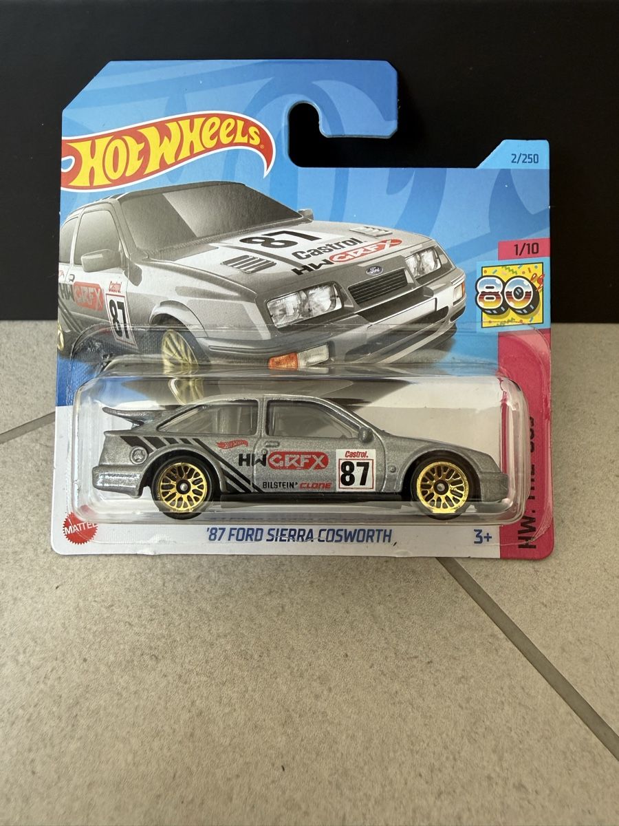 Hot Wheels Modellini d'auto: Hot Wheels - '87 Ford Sierra Cosworth – Nuovo e nell'imballaggio originale da Yvorne venduto da AutoCollectionneur