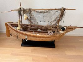 Grosses handgebautes Fischerboot aus Holz  120 cm