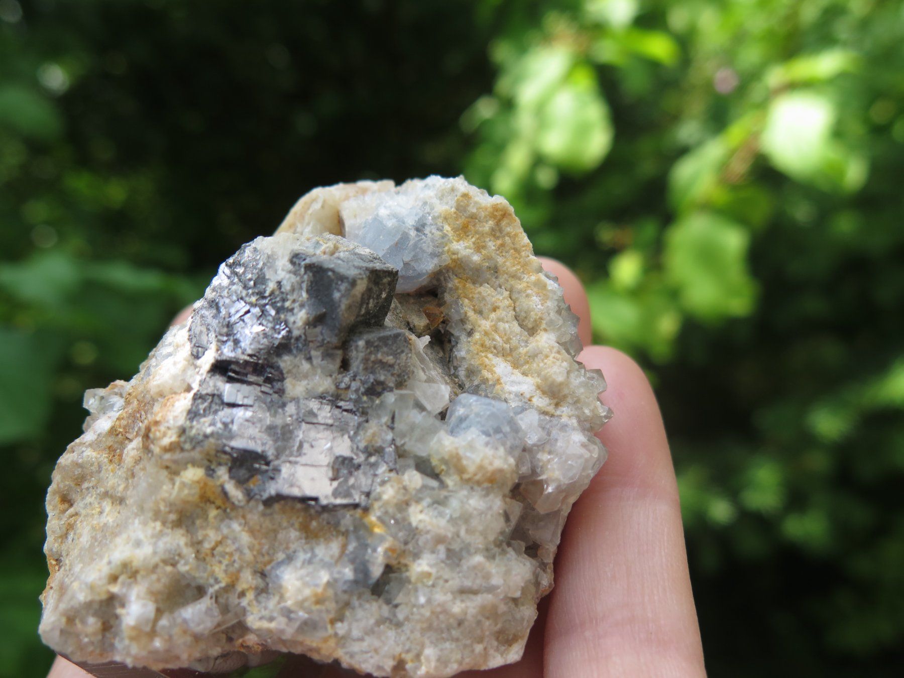Minerali & Pietre curative: Fluorit auf Quarz von USA – Usato da Schaffhausen venduto da Yamakana51L8736OQ8 6