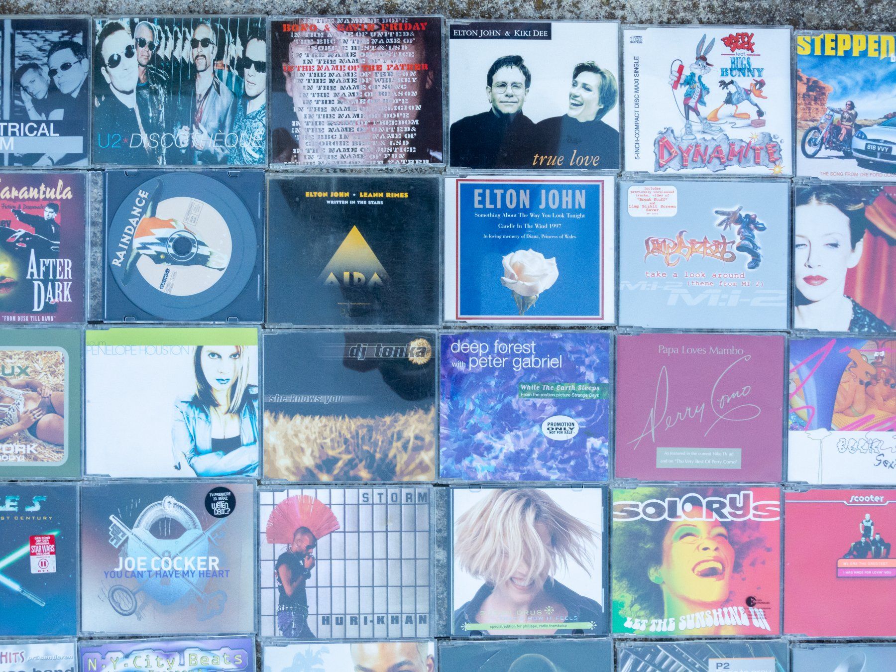 CDs: Lot 100 CDs singles – Gebraucht aus Belmont-sur-Yverdon von ag97 2