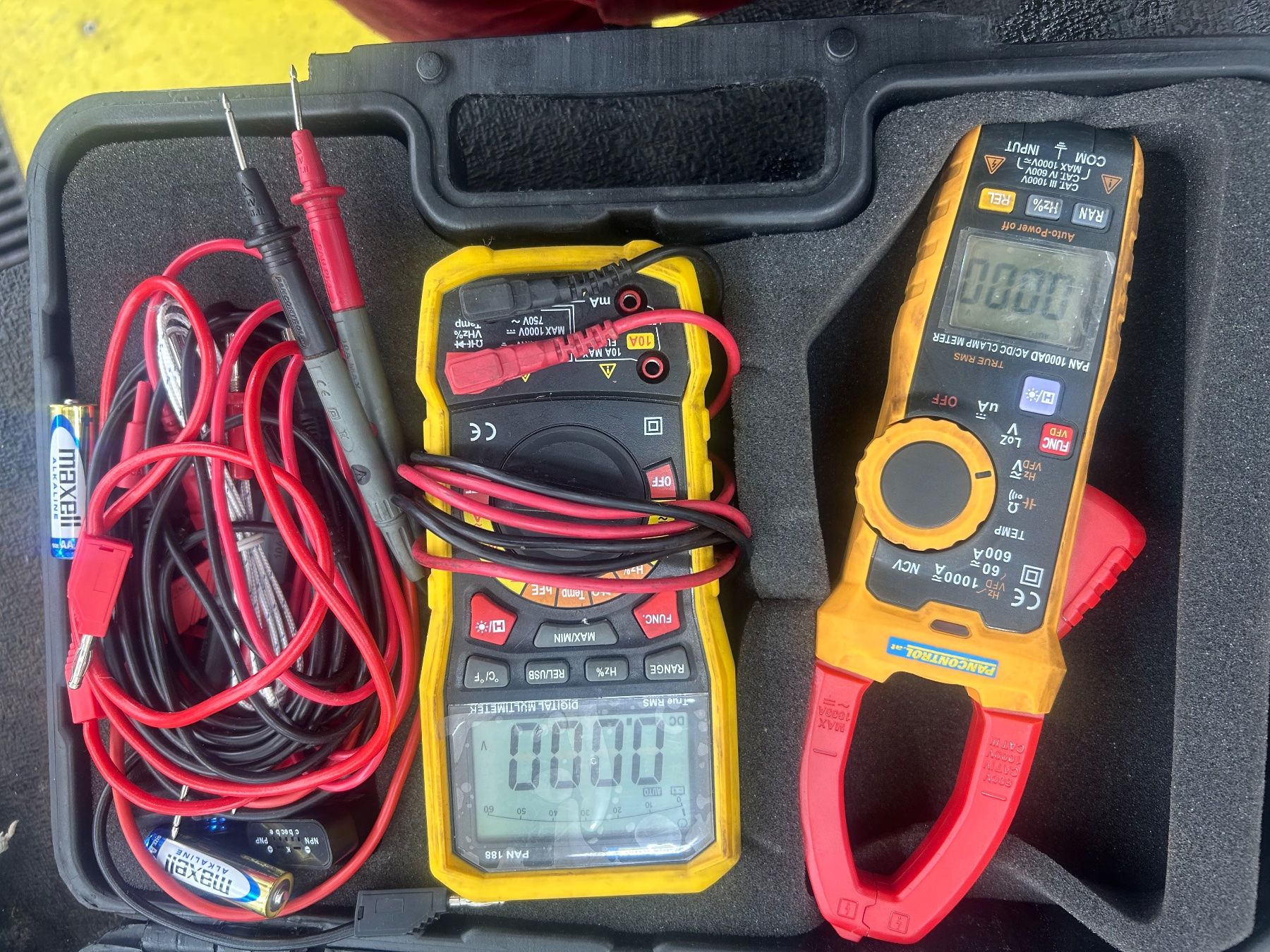 Misurare: Messgerät Set Multimeter/Ampeerezange – Usato da Klosters Dorf venduto da Luca110i