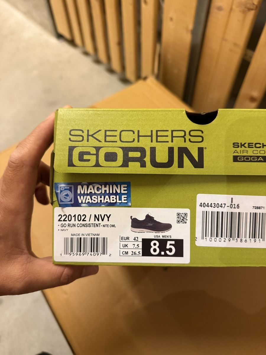 Skechers Scarpe da uomo: Chaussures SKECHERS 42, homme – Nuovo e nell'imballaggio originale da Morges venduto da may_2zmw 2