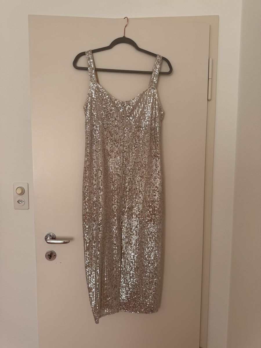 Vestiti: Elegant dress – Usato da Zug venduto da skp_q8lq