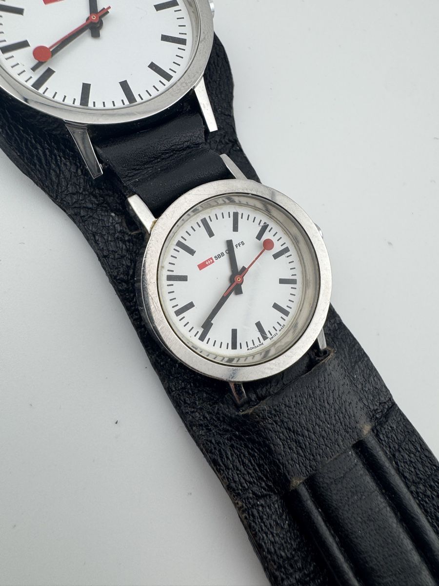 Mondaine Orologi: Mondaine SBB CFFdual time Quartz rare  – Usato da Biel/Bienne venduto da upi_7vwn 3