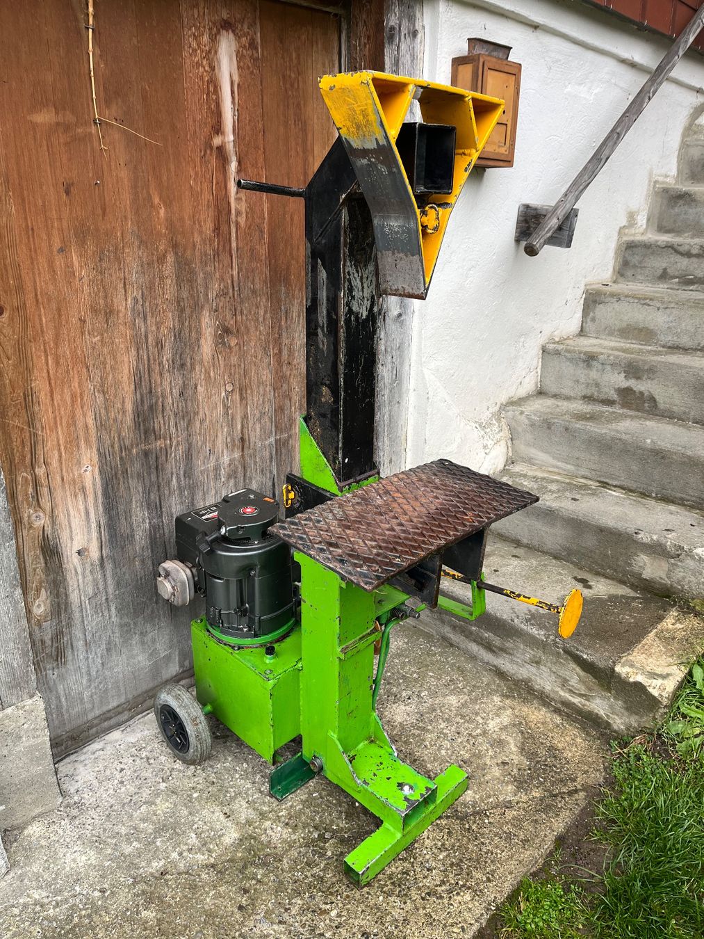 Tutte le macchine: Holzspaler Bartholet – Usato da Giswil venduto da adria04