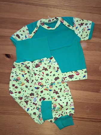 Kinder Set kurzarm Shirt und Hosen Grösse 62 neu