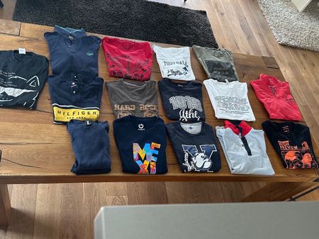 14 T-Shirts und Polos Grösse S/M Jugend