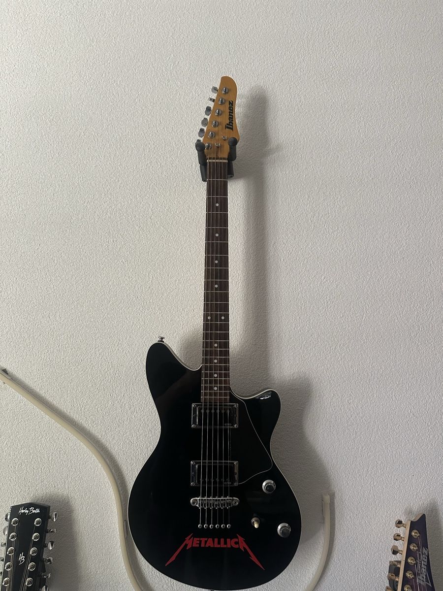 Ibanez Musikinstrumente: Guitare électrique Ibanez – Gebraucht aus Matran von Benjamin82