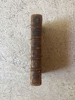 Livre ancien rare 'Institutes Coutumieres' 1774 relié cuir