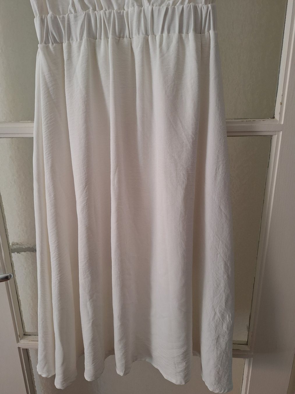 Kleider: Robe blanc cassé taille S – Gebraucht aus Lausanne von anta-123 2