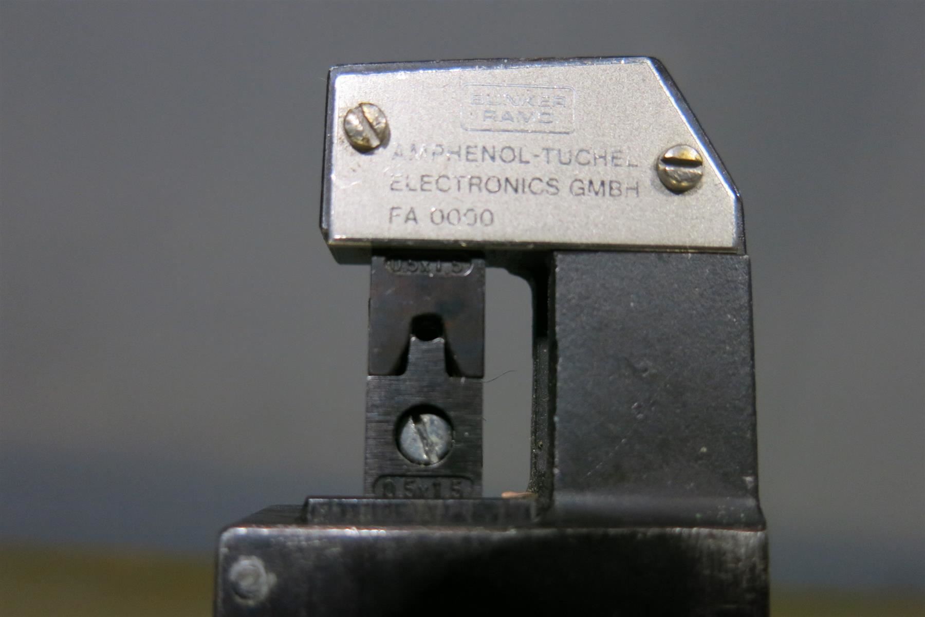 Tutti gli attrezzi: Crimpzange Amphenol FA 0000  Gebrauchter – Usato da Laufenburg venduto da Sirluger 2