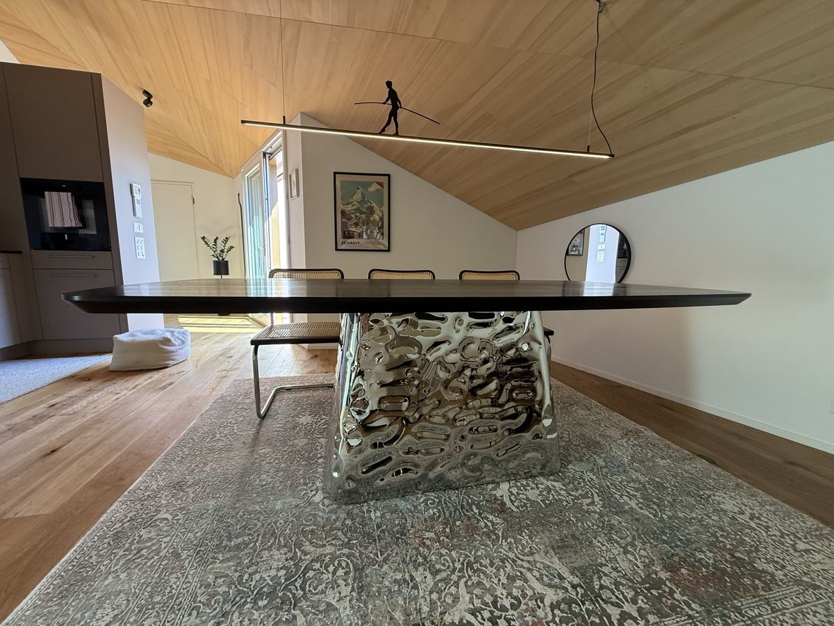 Tavoli: Dining Table – Nuovo (secondo la descrizione) da Schwyz venduto da jac_k6c8