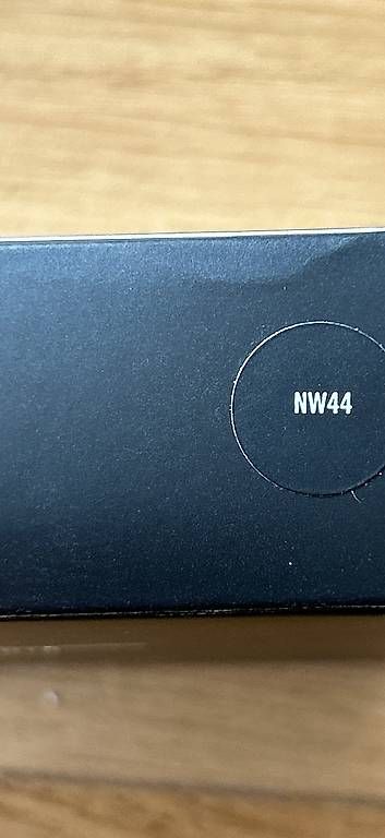 Make-up: MAC STUDIO Tech Foundation - NW44 – Gebraucht aus Reinach BL von Tom4142CH 3