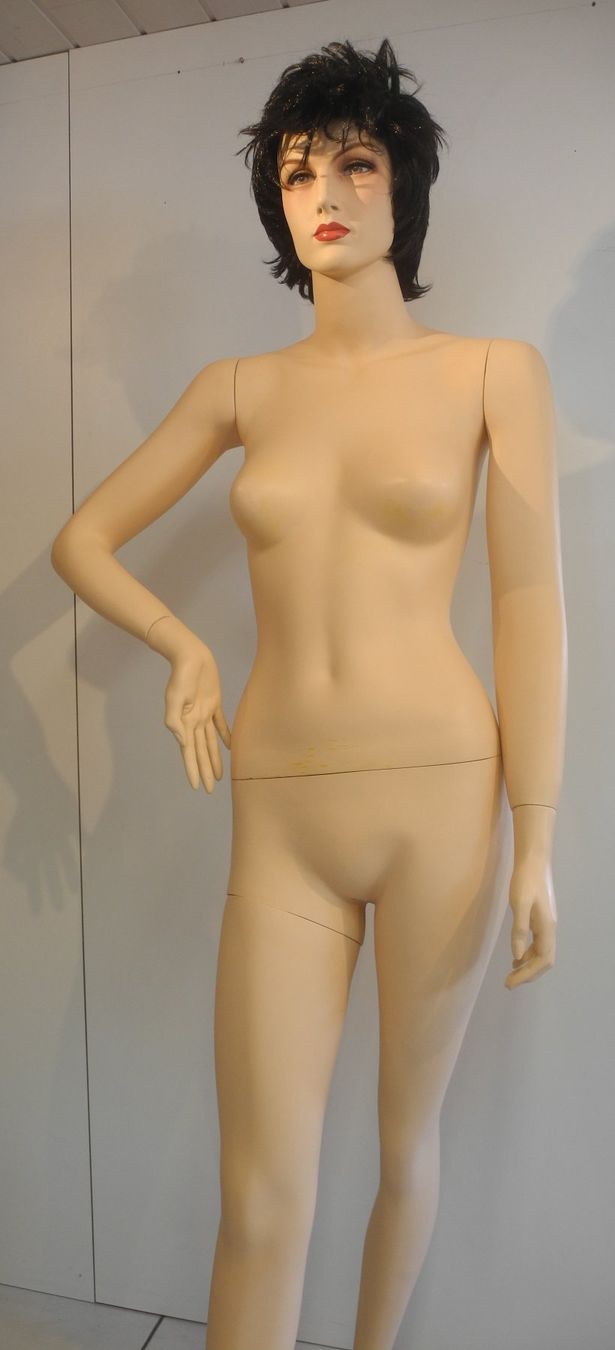 Altro in Decorazioni & Accessori: Schaufensterpuppe / Mannequin antik "Roxette" – Usato da Kottwil venduto da Crazyrolf 2