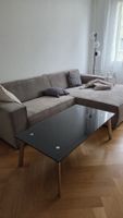 Moderner schwarzer Couchtisch aus Glas