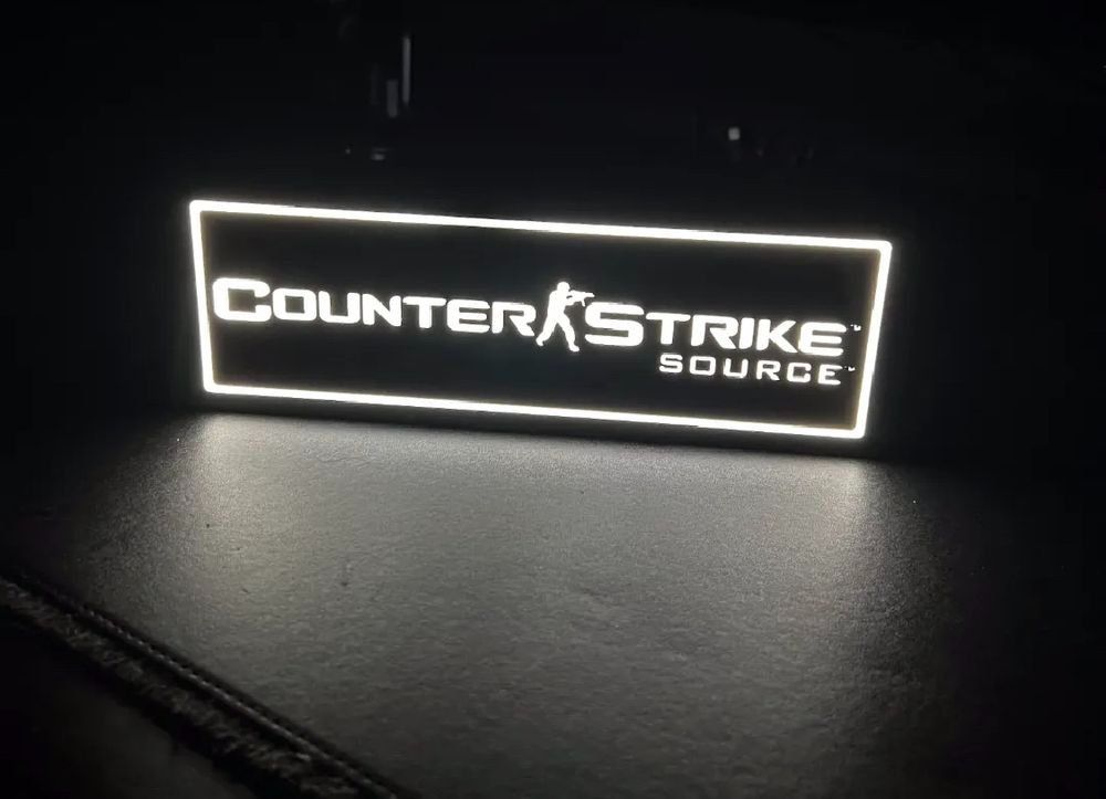 Lampade: Counter-Strike Source LED Leuchtschild – Nuovo (secondo la descrizione) da Stäfa venduto da PatrickOO7