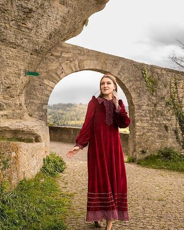 Schönes rotes Kleid S mittelalterlich Fasnacht cosplay