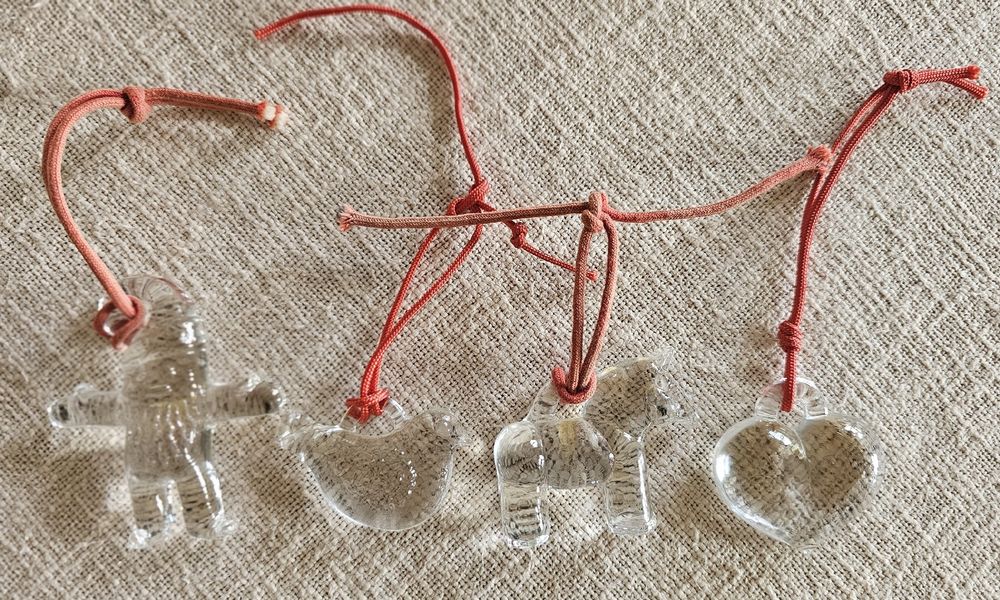 Orrefors Kosta Boda Sweden Crystal Holiday Heart Garland Ornament | Clear Cut Glass