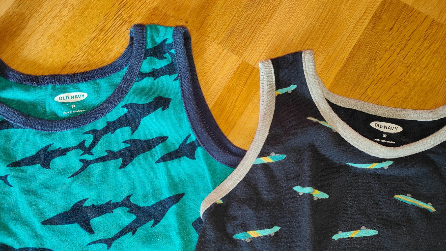Hemden, T-Shirts & Polos: 2Stk. Top (Gr. 3 years) – Gebraucht aus Wädenswil von adelimmat 2