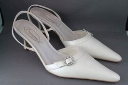 Chaussures ivoire boucles strass DORIANI