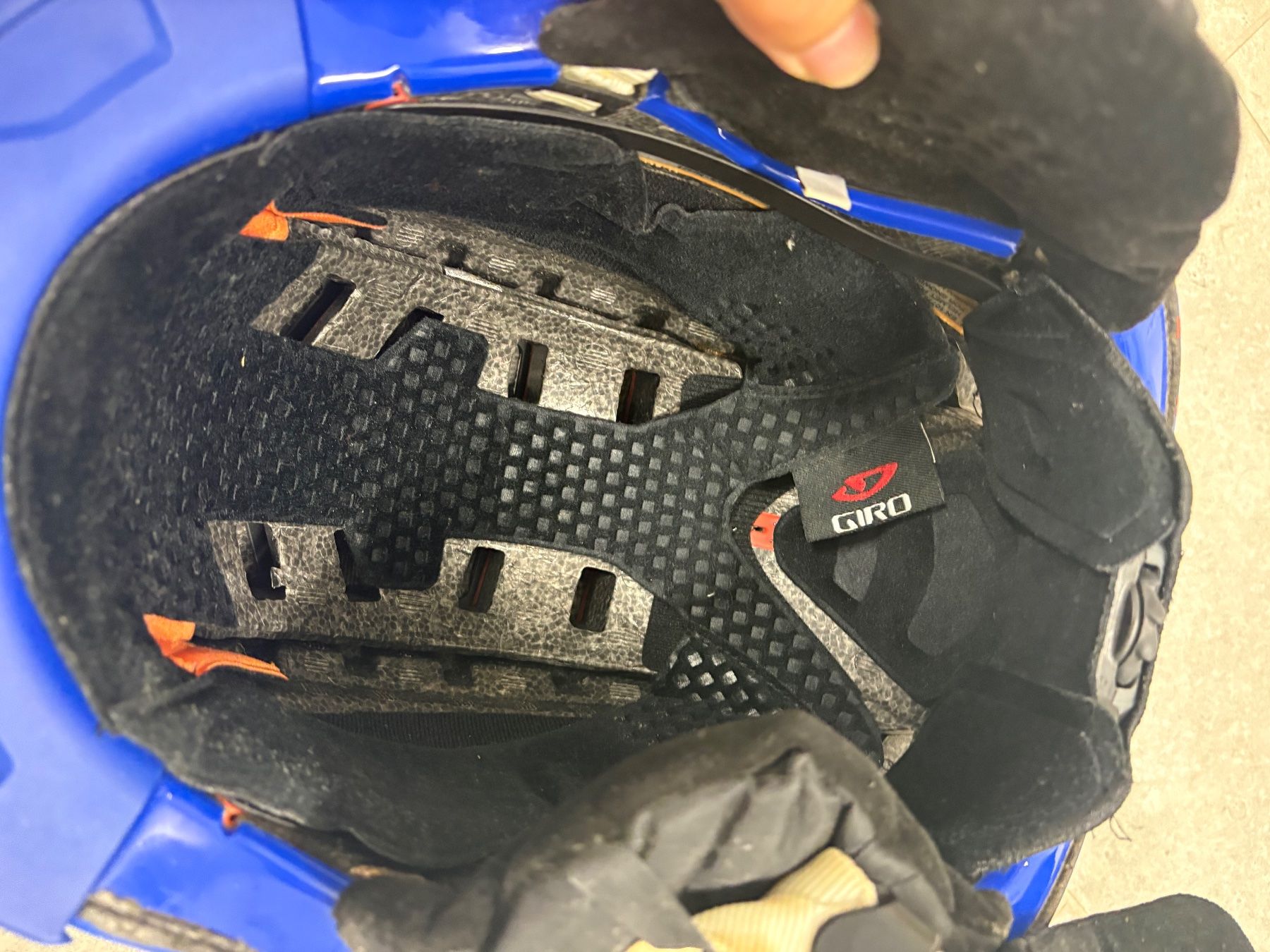 Giro Casques: Kinder Ski Helm – D'occasion à Schönenberg ZH par JaluTa 2