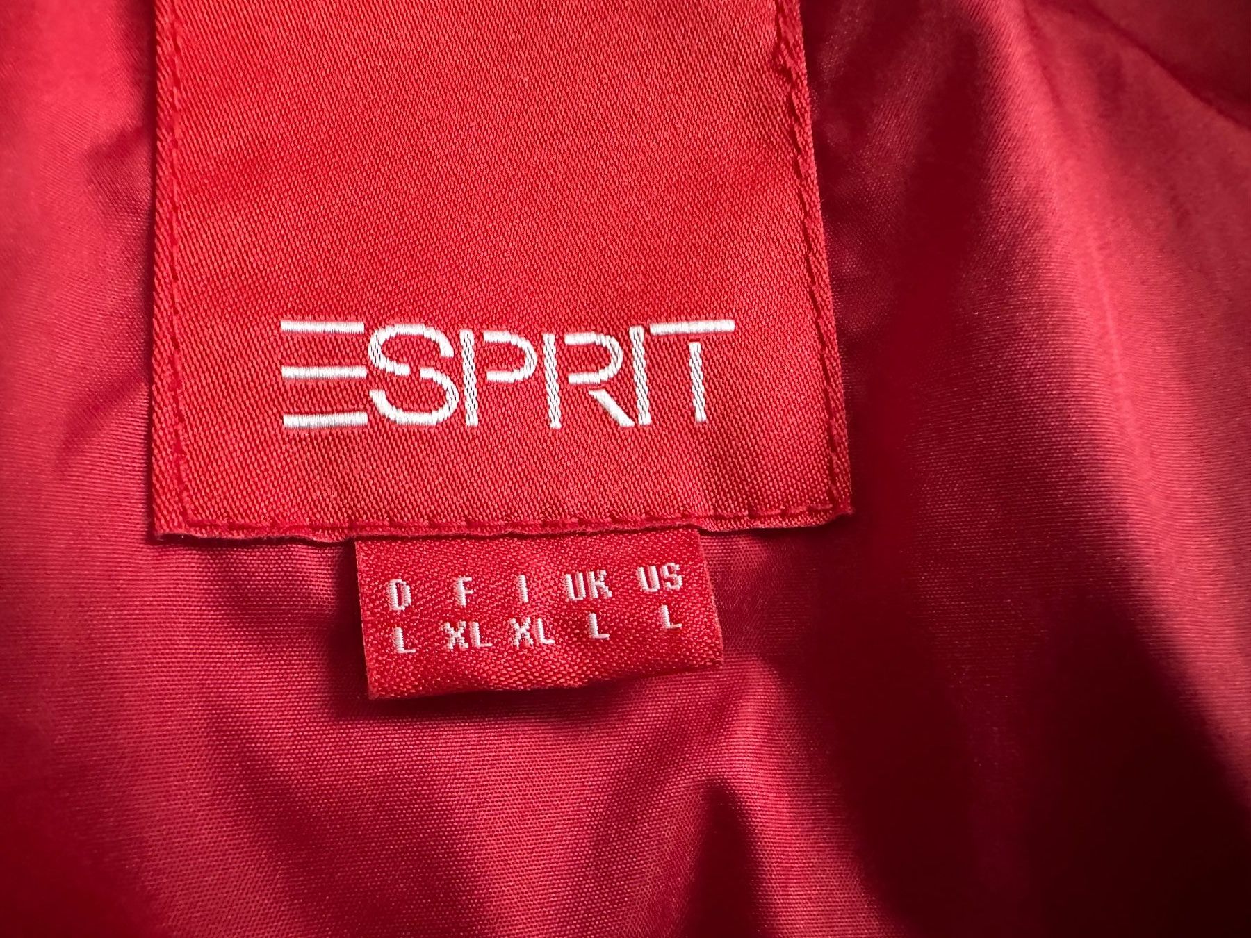 Esprit Gilets & Westen: Esprit Steppweste rot Damen wattiert – Gebraucht aus Bülach von Jubet 3